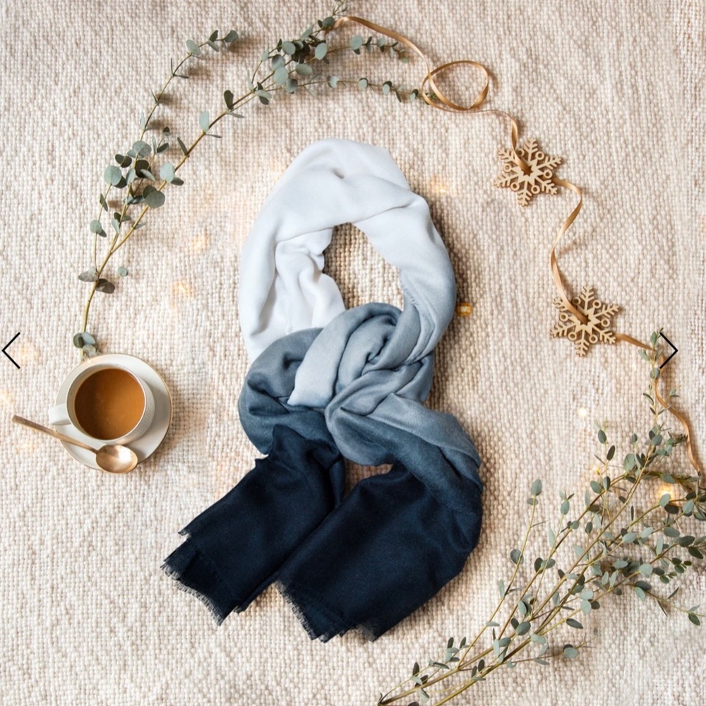 CUSHNIE Grey Horizon Ombré Scarf